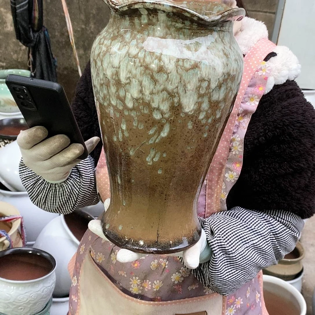 紫砂花盆瑕疵口17高30