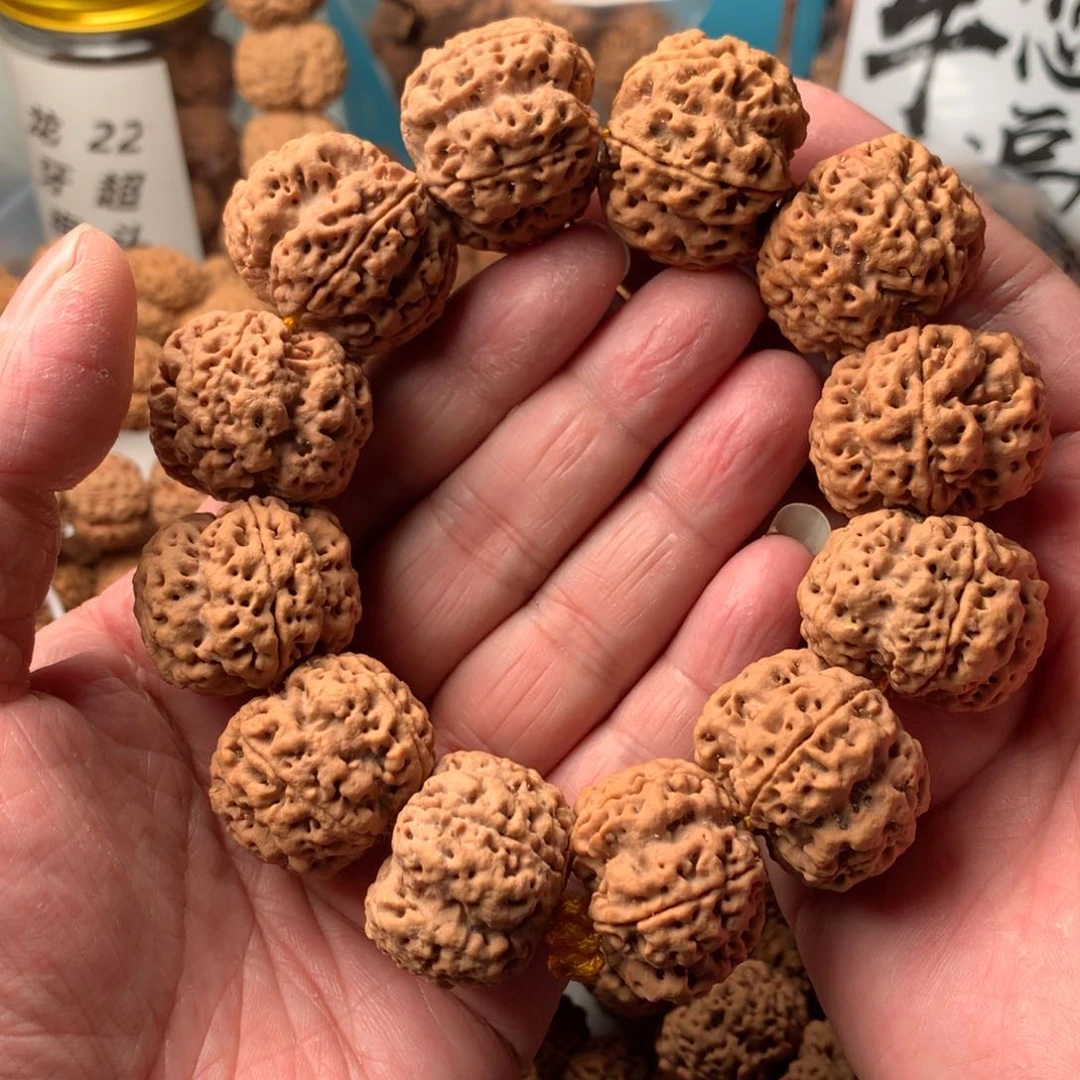 金刚菩提手串30有一颗6瓣颗颗带黄介意勿拍