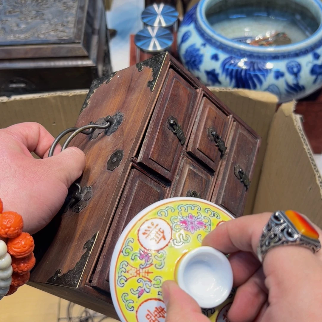 瓷器花瓶瓷器花瓶