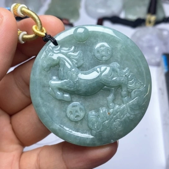 颈饰未镶嵌翡翠翡翠