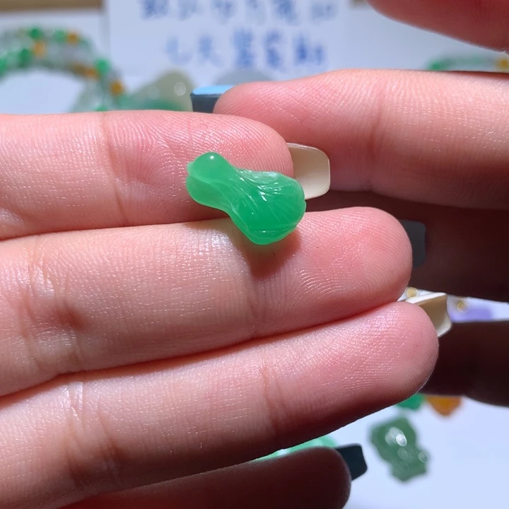 翡翠未镶嵌颈饰无镶嵌10