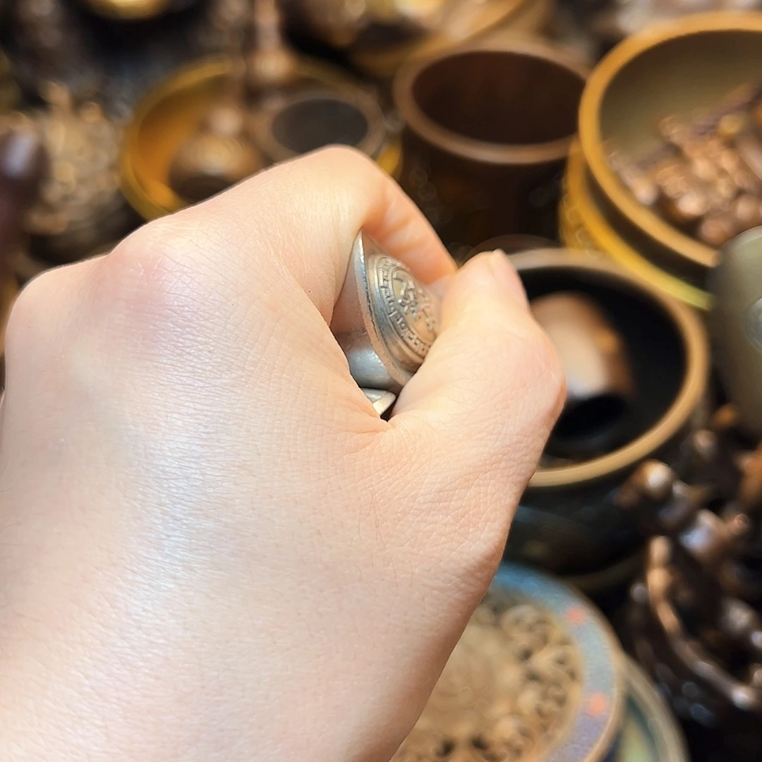 精美铜器工艺品等