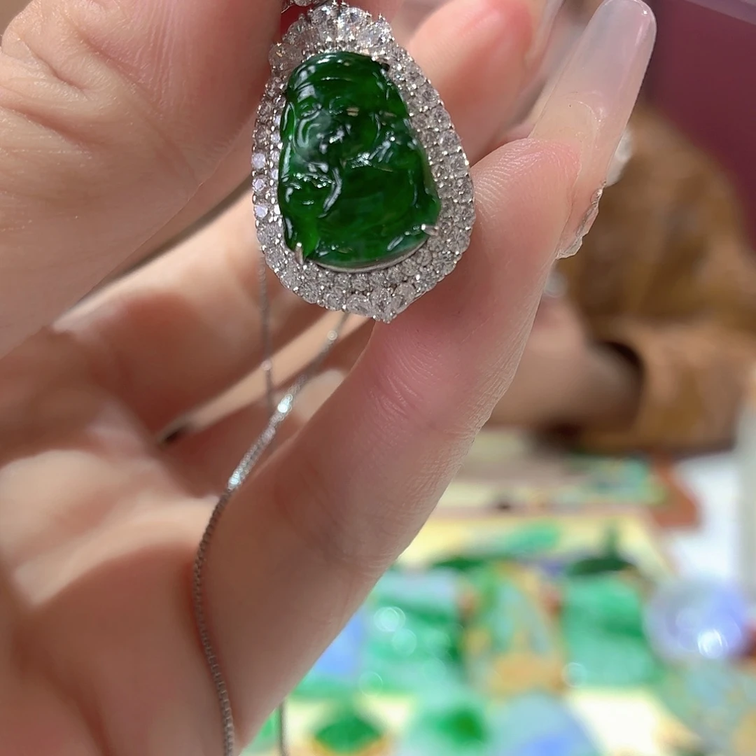 翡翠银S925镶嵌颈饰翡翠