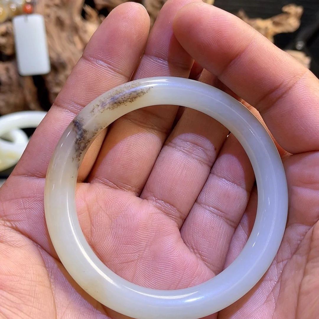 【闪购商品】和田玉手镯未镶嵌