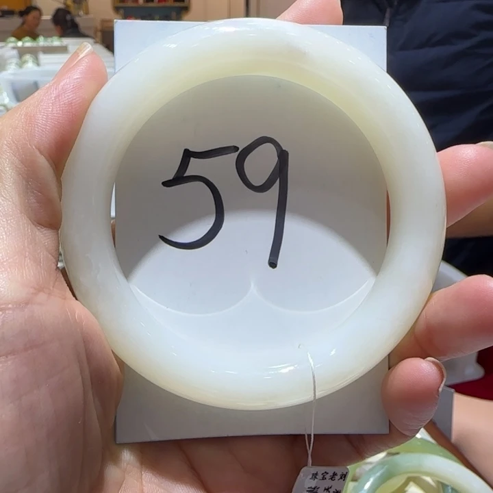 和田玉未镶嵌手镯07