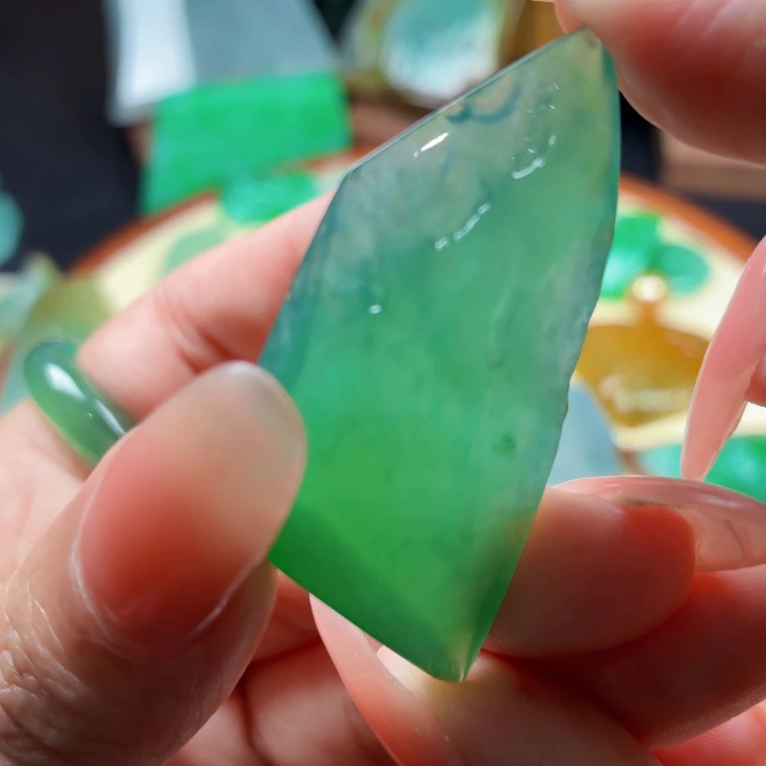 定制翡翠未镶嵌翡翠首饰