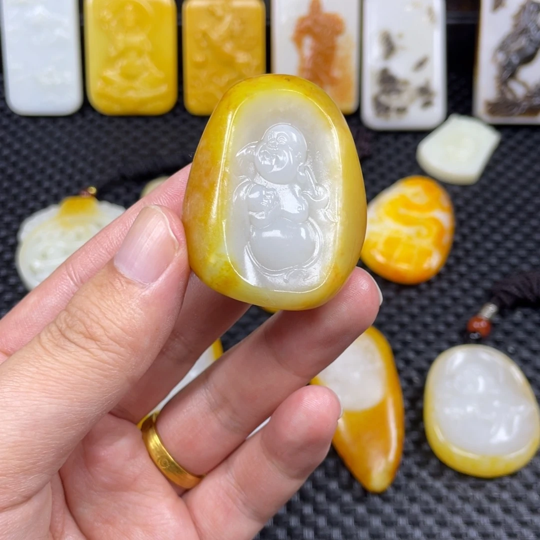 颈饰未镶嵌和田玉