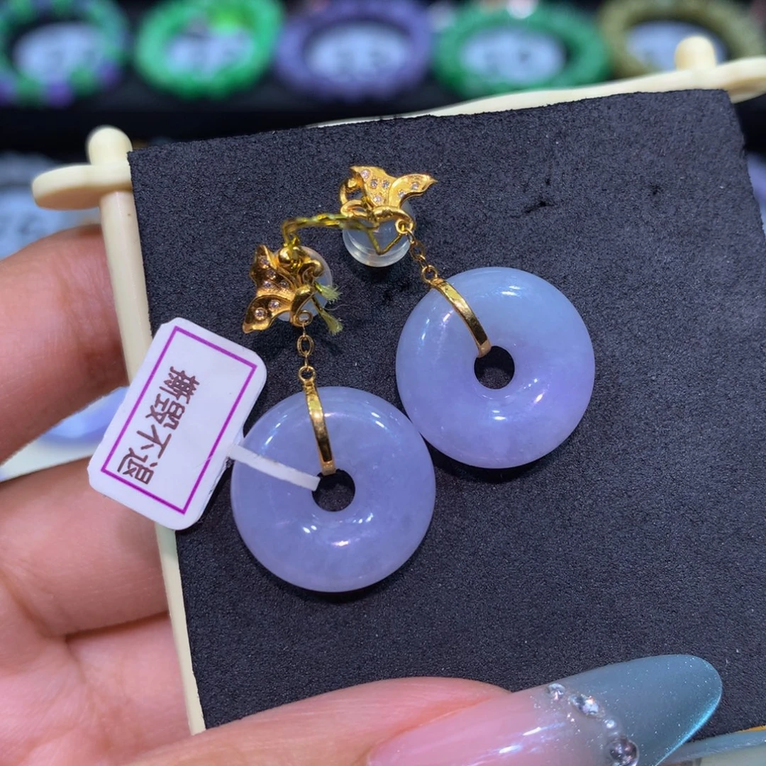 翡翠18K金镶嵌颈饰翡翠