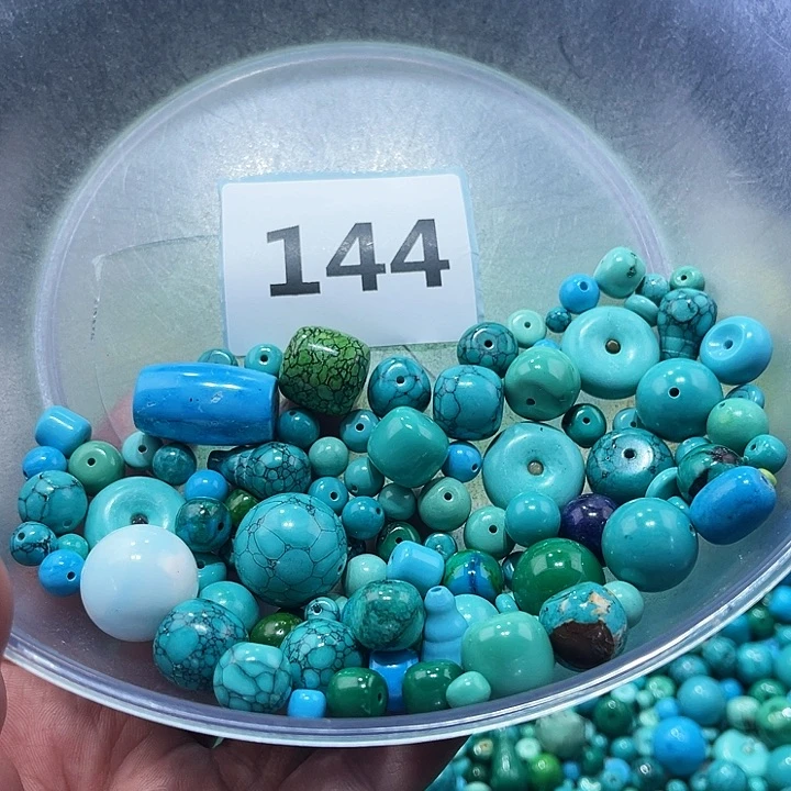 未镶嵌菱锰矿珠宝半成品