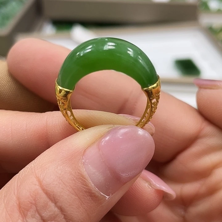 和田玉（碧玉）18K金镶嵌戒指直18