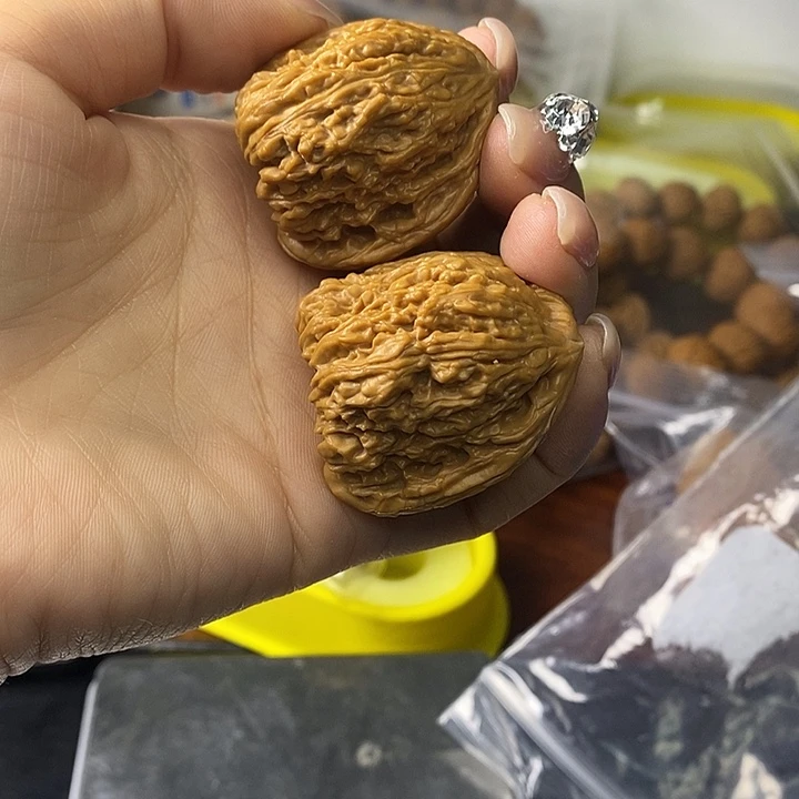 文玩核桃吊坠貔*。南疆石37