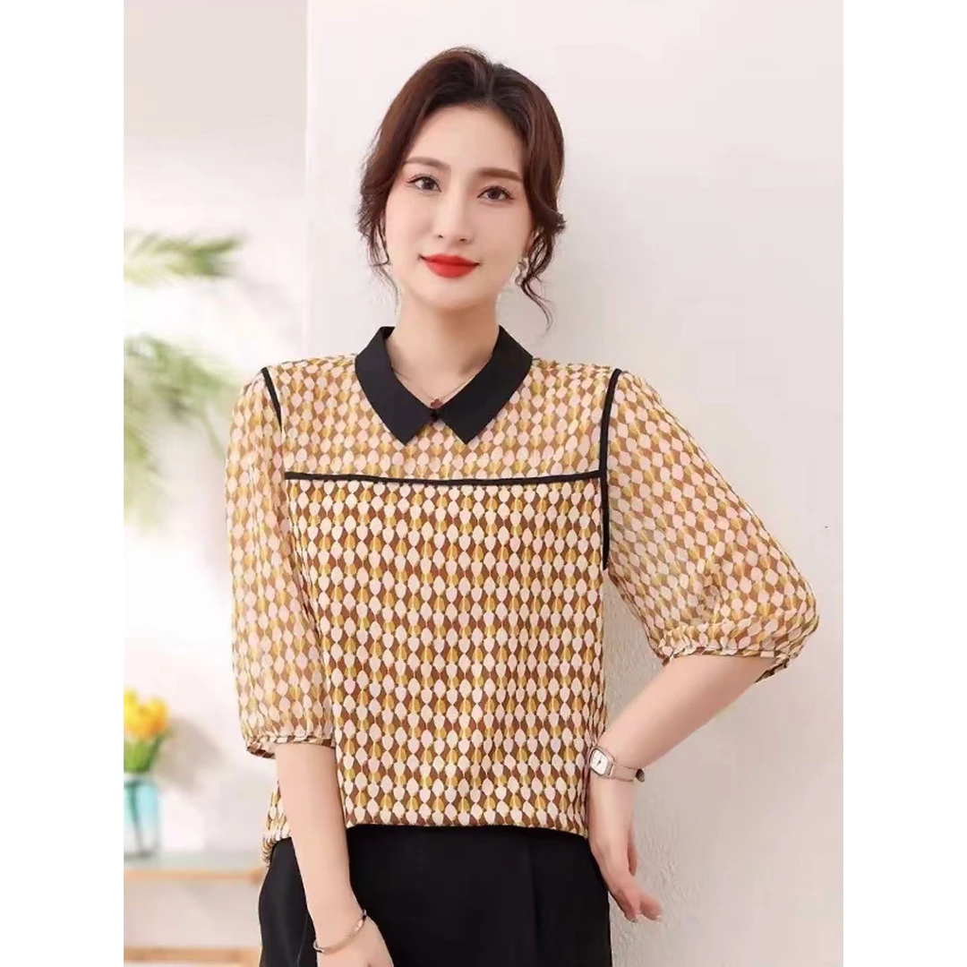 2117娃娃领七分袖洋气减龄上衣