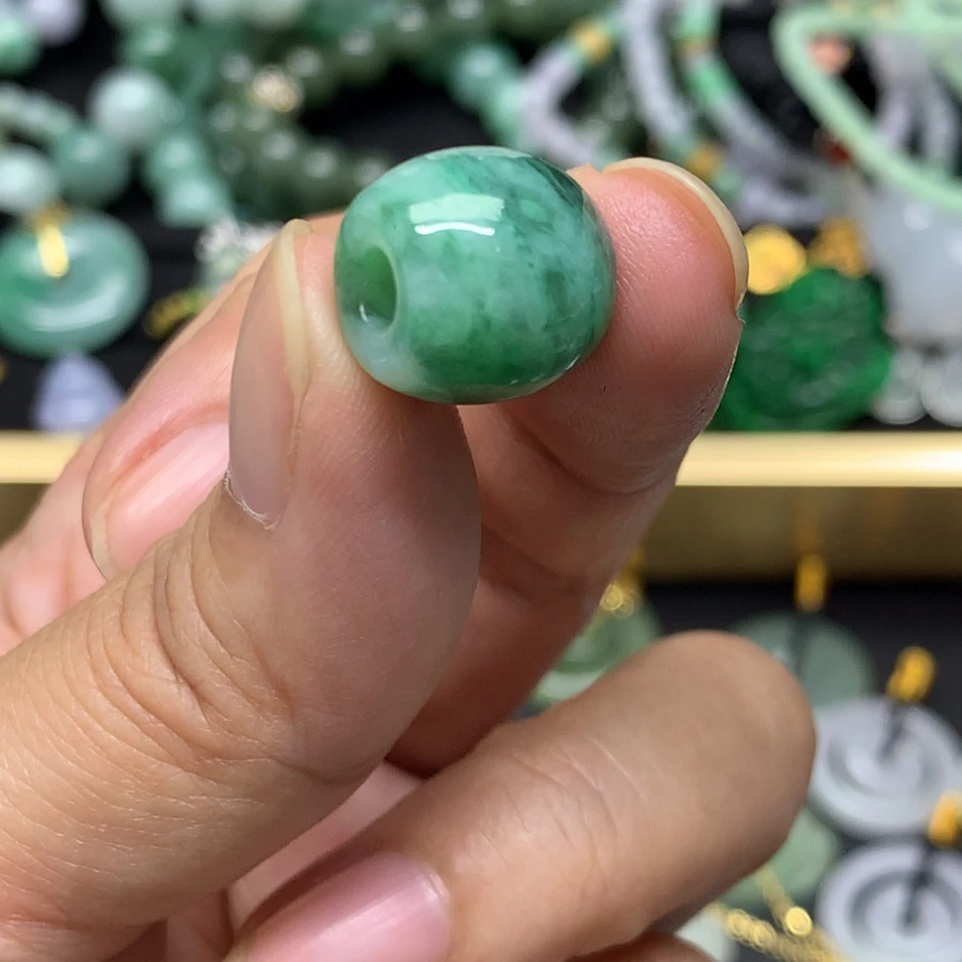 吊坠(不含链)未镶嵌翡翠有纹裂