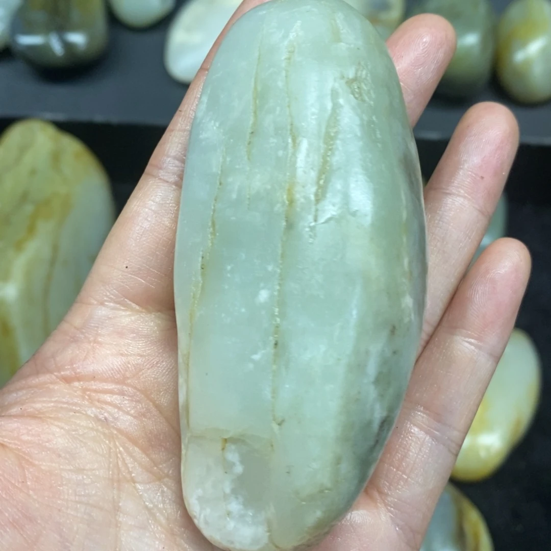 未镶嵌和田玉（糖玉）挂件