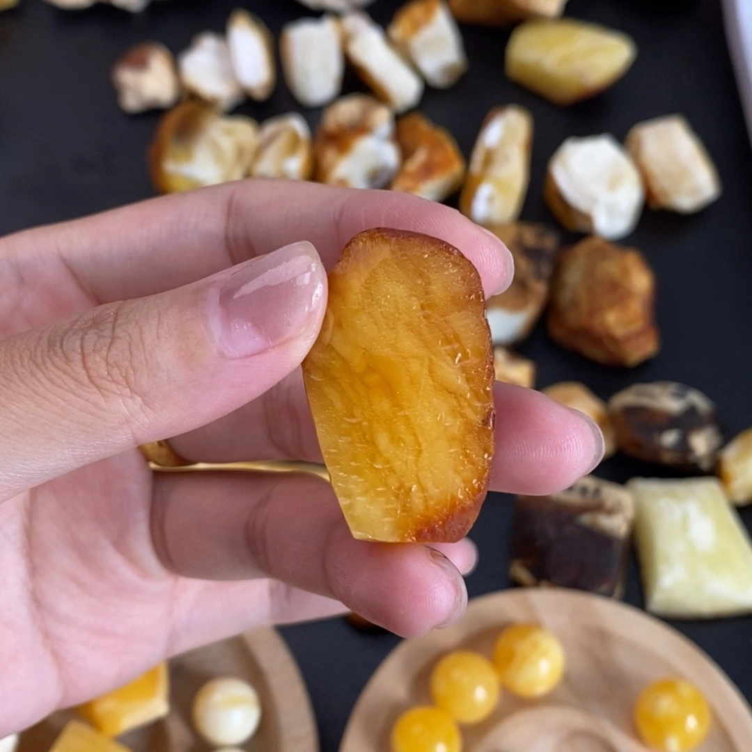 H***.定制琥珀未镶嵌蜜蜡