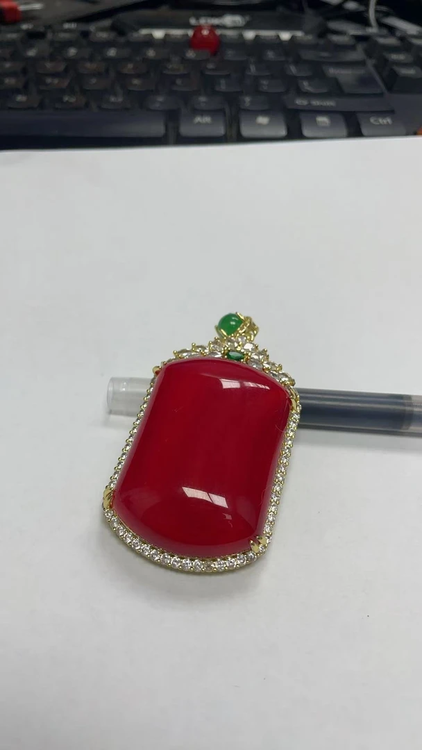 金玉满堂珠宝-时尚简约-古风气质-无事牌吊坠