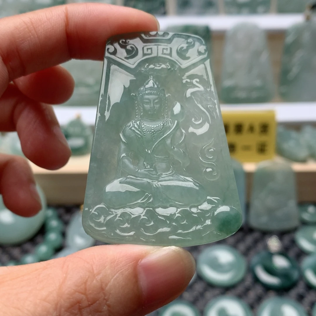 翡翠未镶嵌颈饰花***红观音