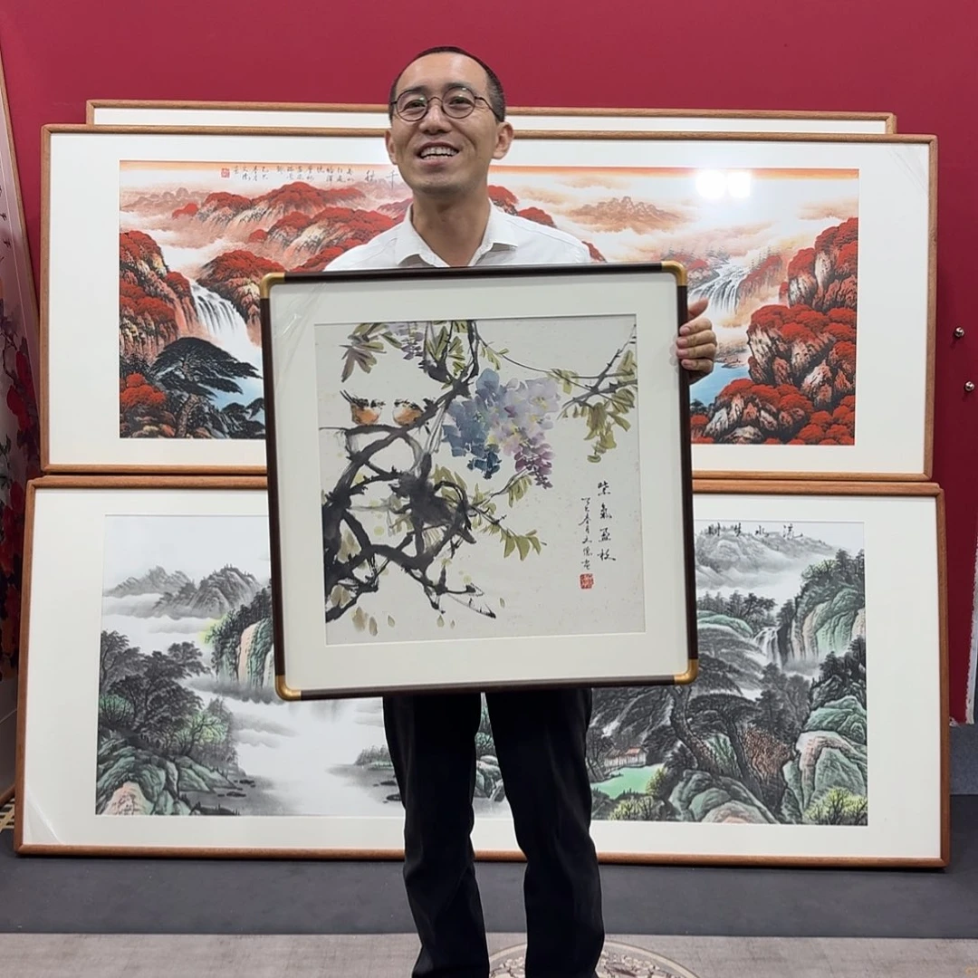 国画带框绘画作品微瑕