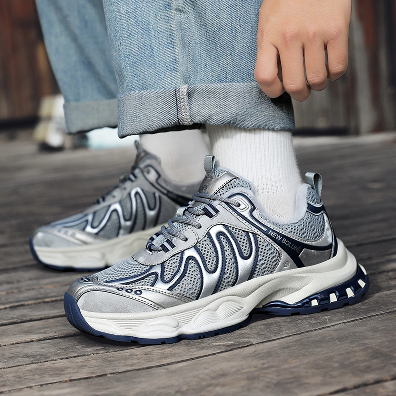 新百伦百搭经典情侣款户外徒步鞋 5211/m