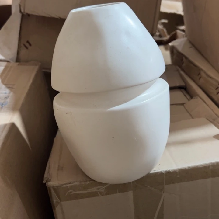 陶瓷花瓶微瑕捡漏出