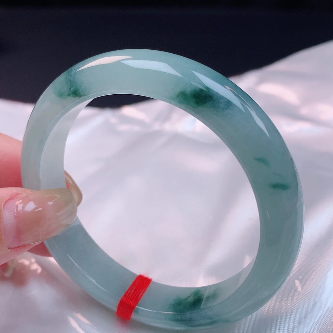 【闪购商品】未镶嵌手镯翡翠54+