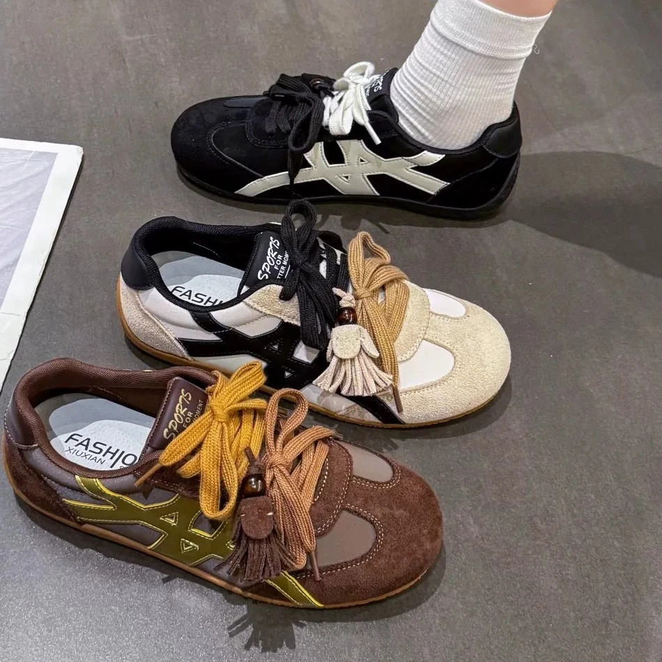 爆款复古秋季新款时尚百搭平底休闲运动鞋阿甘板鞋M5551