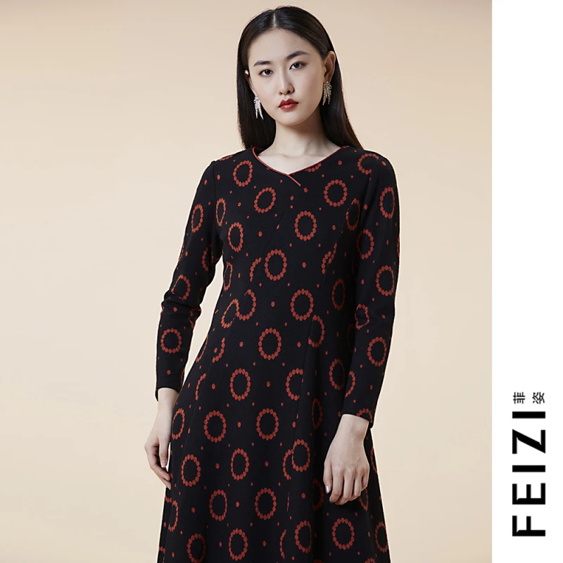菲姿FEIZI冬款V领连衣裙0W465