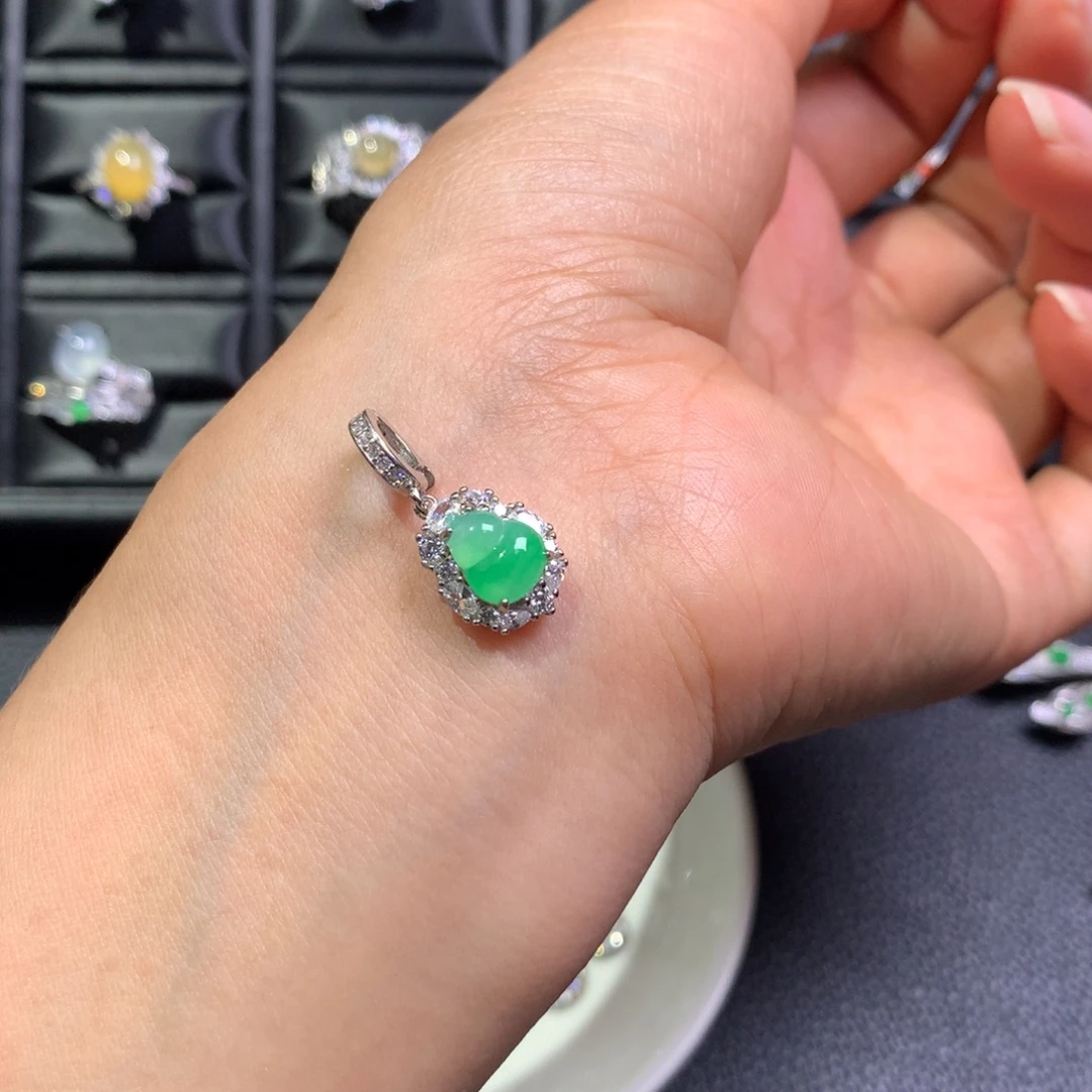 翡翠银S925镶嵌颈饰