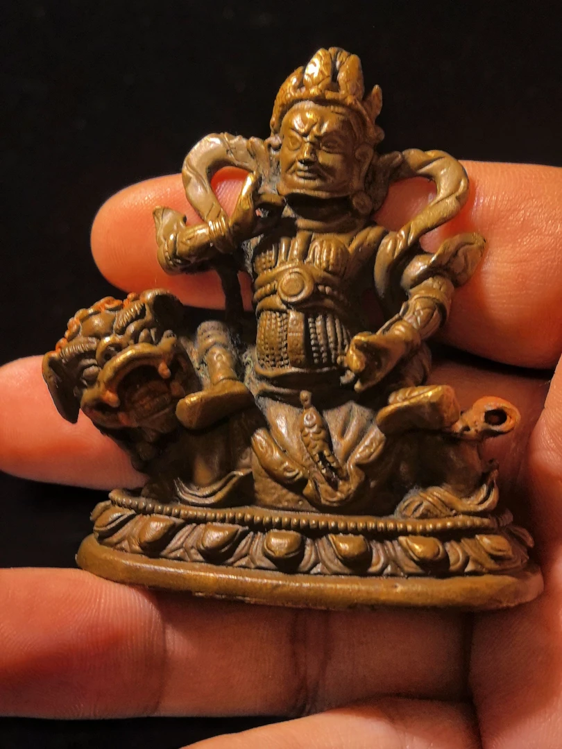 利马铜财宝天王造像