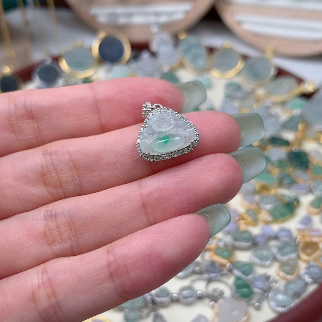 颈饰银S925镶嵌翡翠佛公