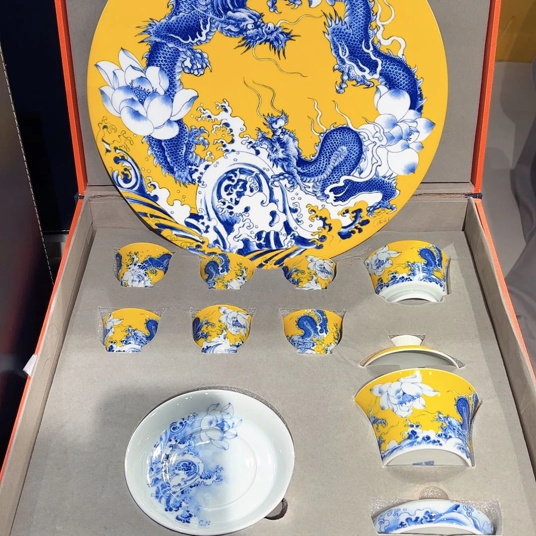 瓷片景德镇瓷器精品陈列