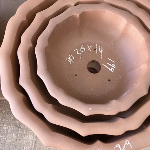 紫砂花盆连花一个