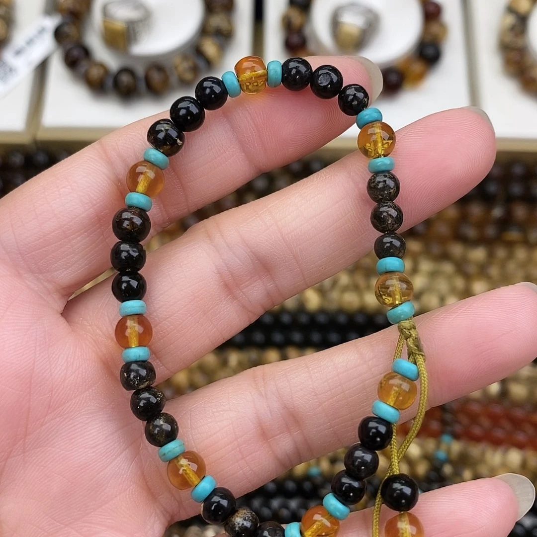 琥珀未镶嵌裸石琥珀