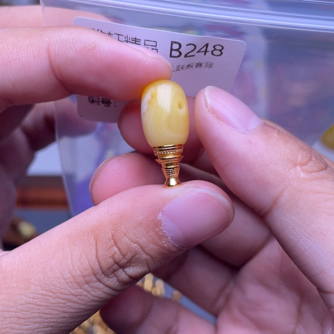 琥珀未镶嵌珠宝奇石