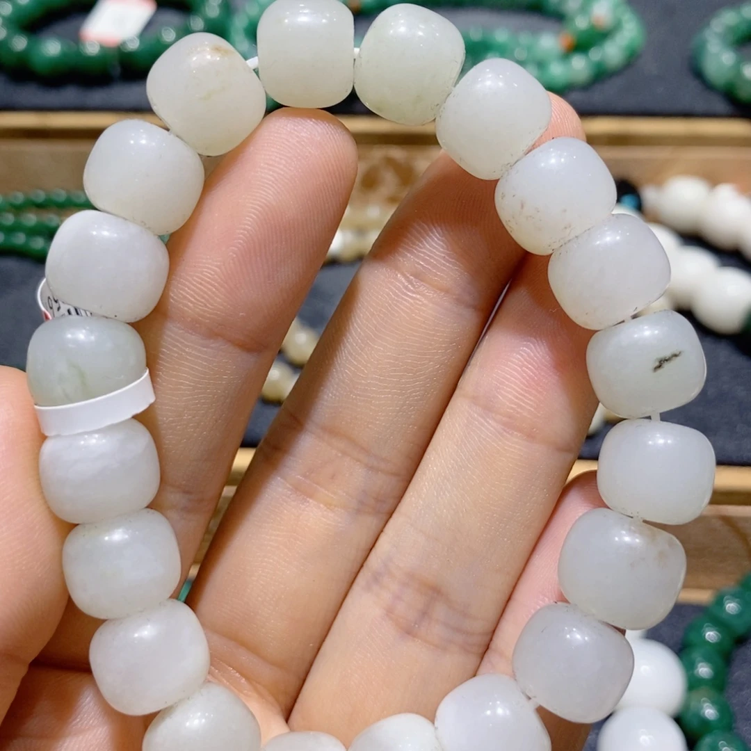 独山玉未镶嵌手串