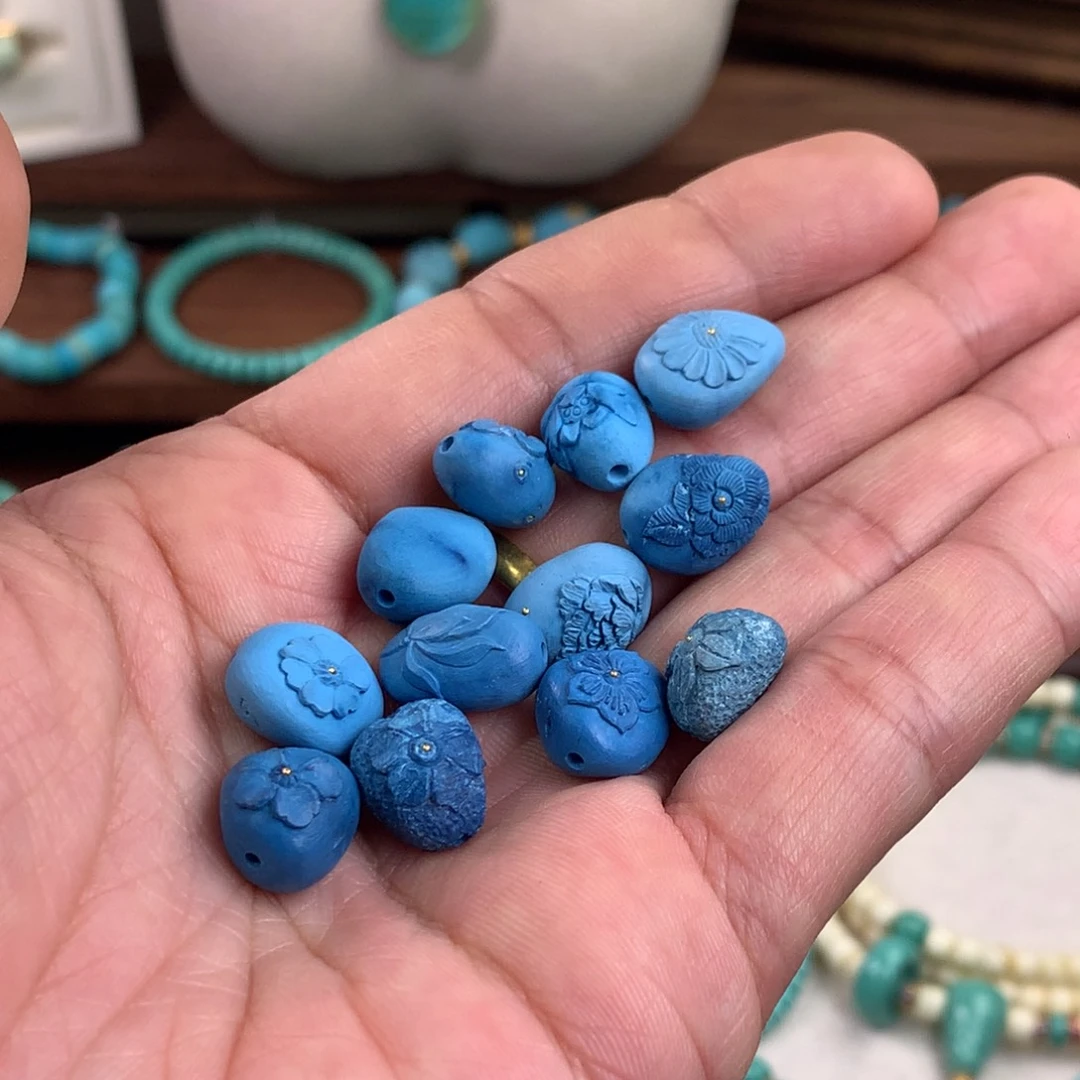 未镶嵌绿松石珠宝奇石偷***?