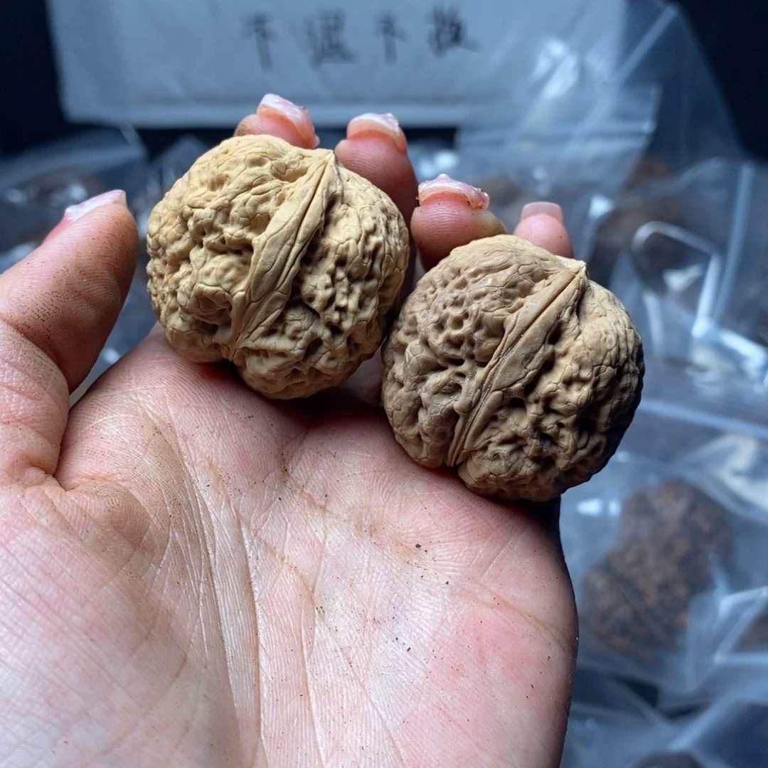 文玩核桃把件84号35mm
