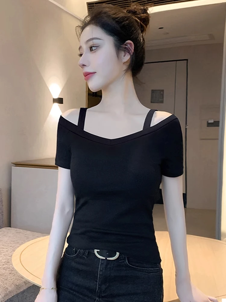 黑色V领挂脖短袖t恤女2025新款大领口网红洋气炸街女装减龄款上衣