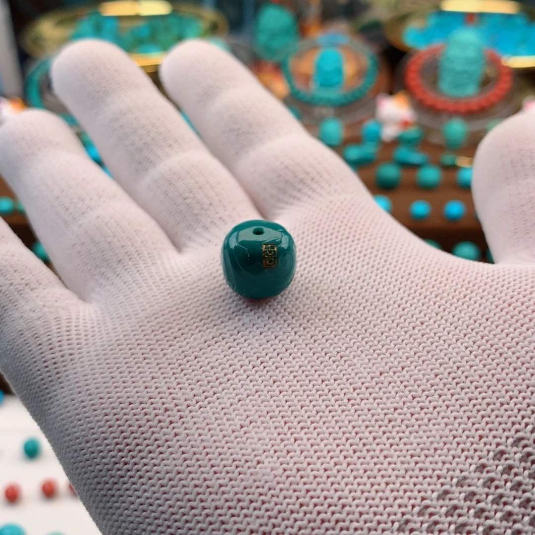 绿松石配饰未镶嵌: