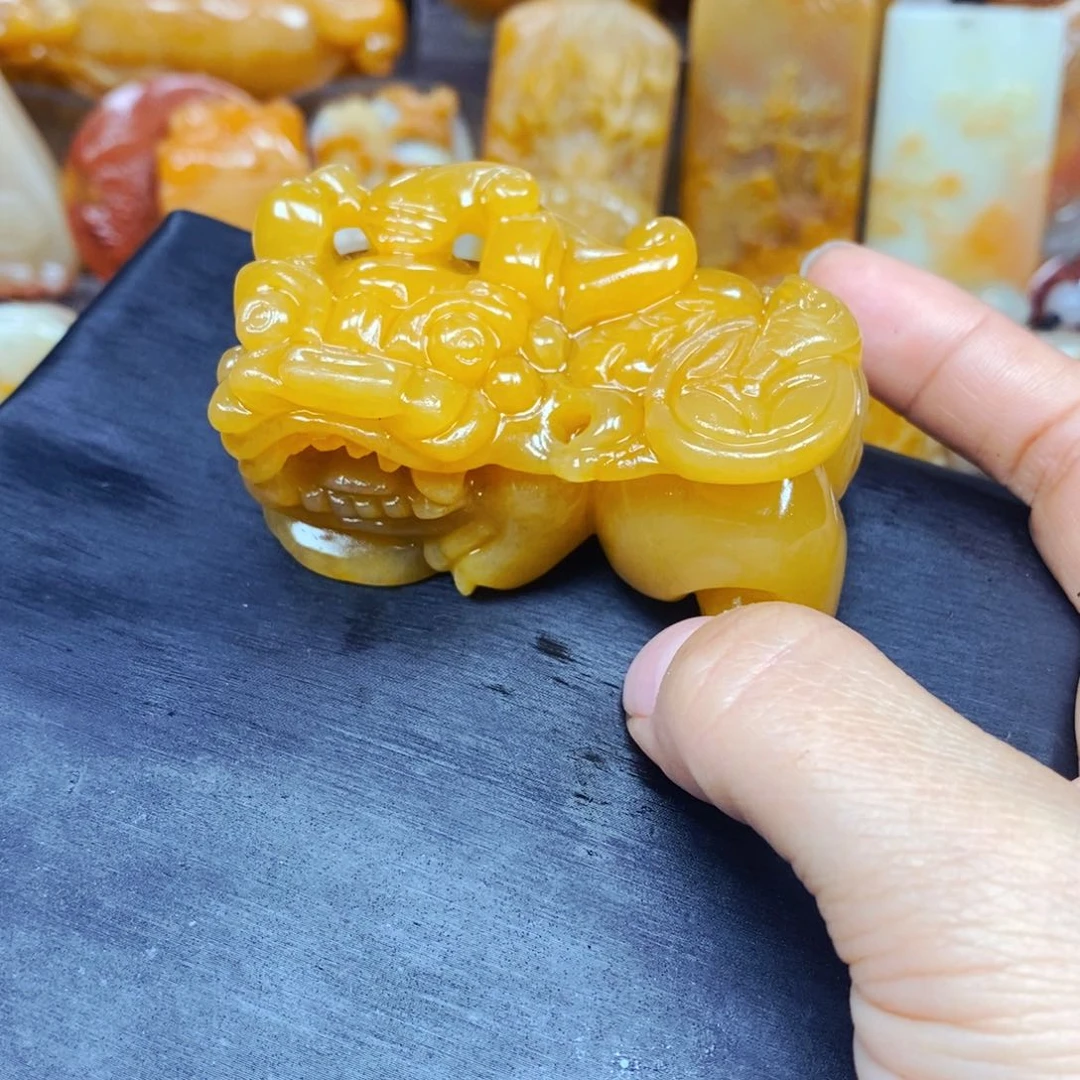 石英质玉颈饰未镶嵌