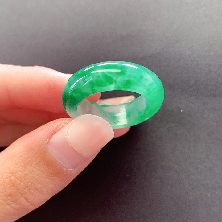 未镶嵌石英质玉戒圈