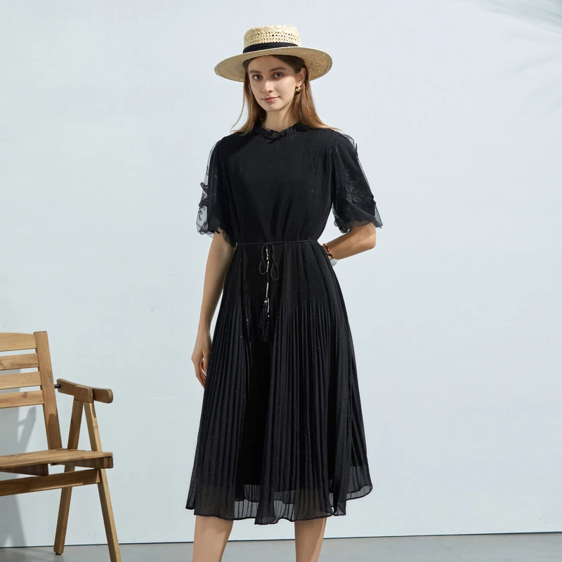 圣迪奥女装时尚木耳边圆领收腰网纱绣花连衣裙S23281216