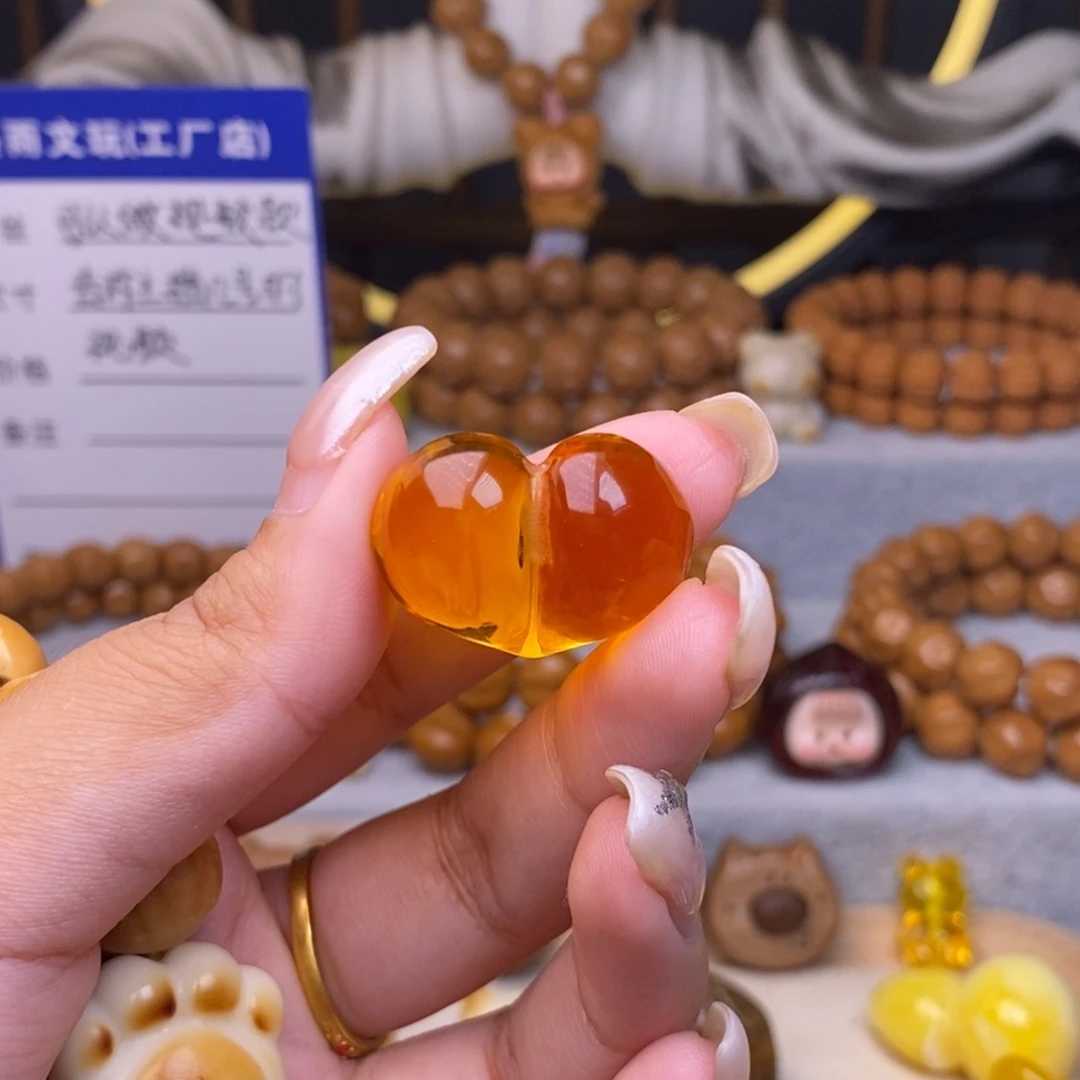 玲***2皮质非金属配饰一个