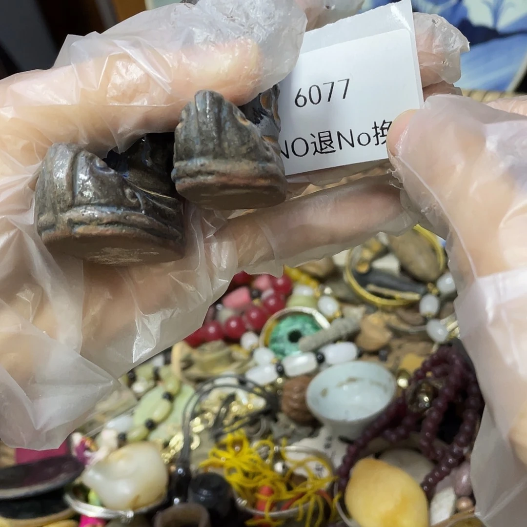 闭***心瓷片6077号工艺品