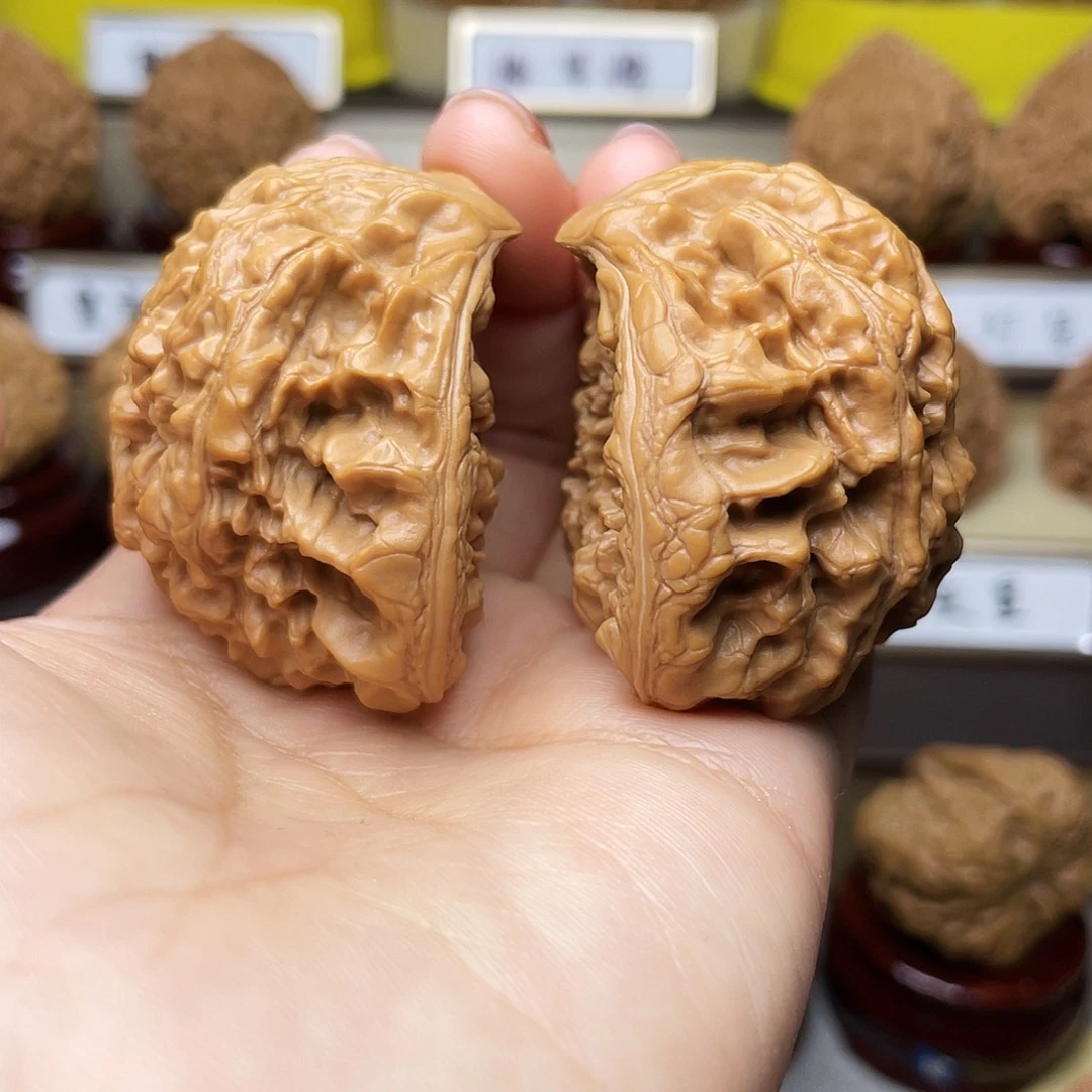 把件文玩核桃蛇王48左右