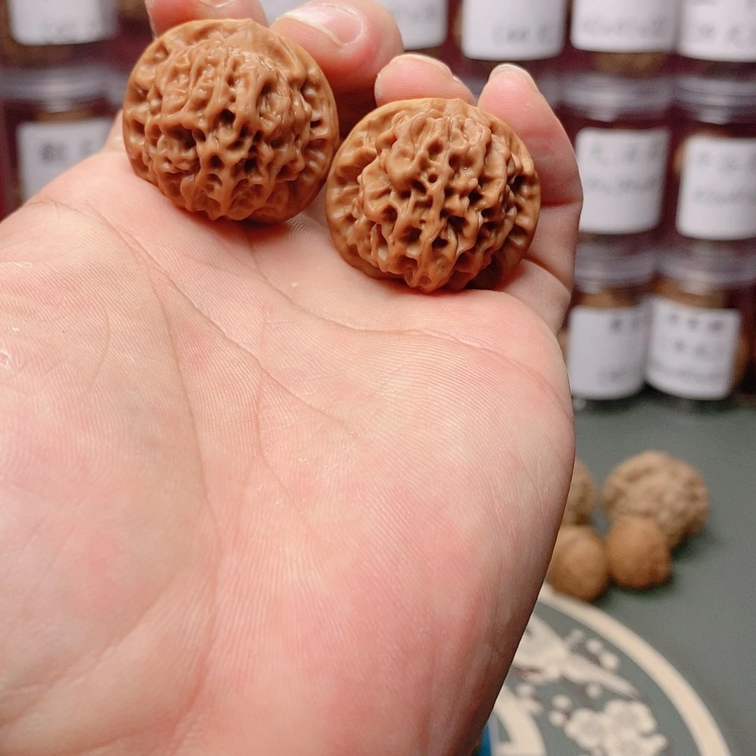 查**朗文玩核桃33秦闷一对