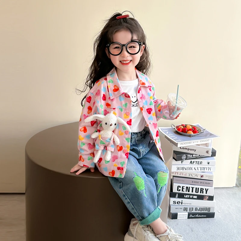 女童小兔子牛仔外套洋气儿童春秋装新款女宝宝夹克开衫小女孩上衣