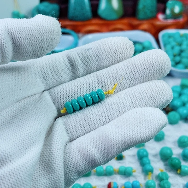 多***面南红玛瑙未镶嵌珠宝奇石