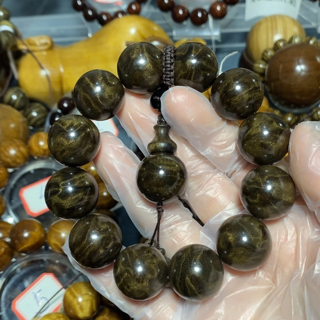 金丝楠木雕工艺品