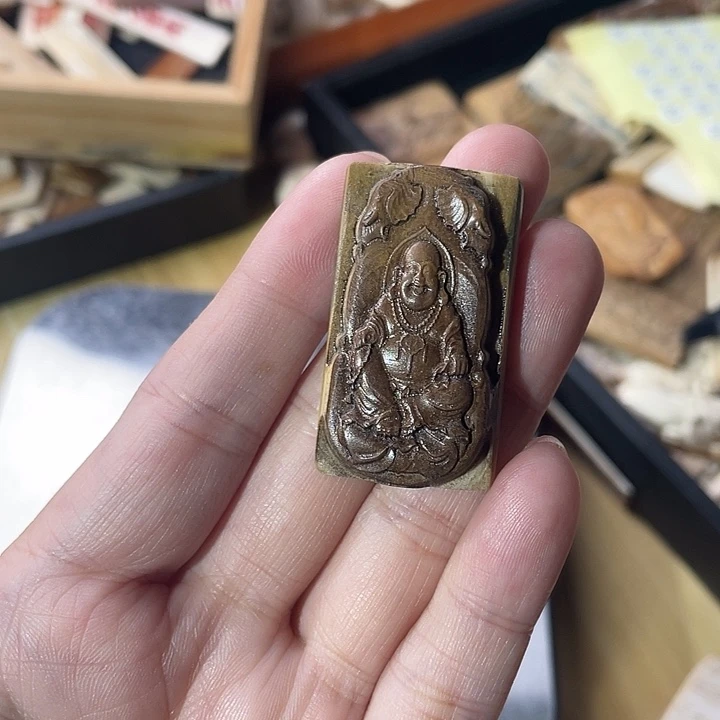 泥塑不打孔联系客服